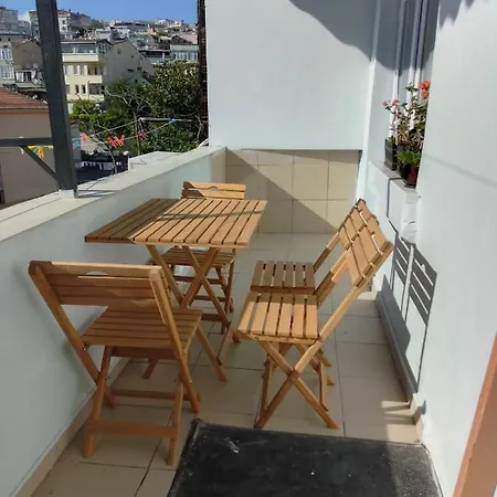 Golden Life اسطنبول