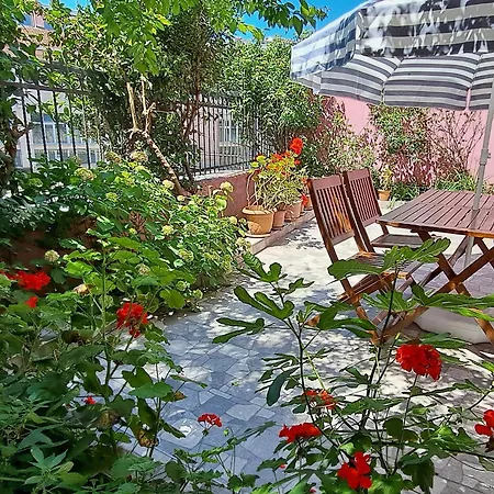 Golden Life Hotel apartamentowy