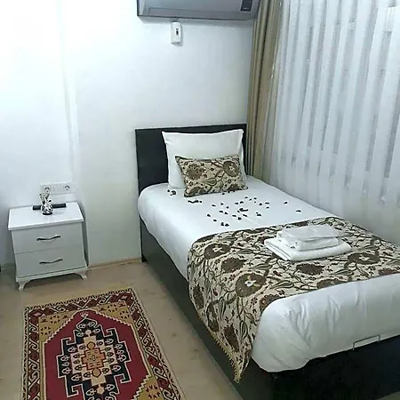 Golden Life Aparthotel