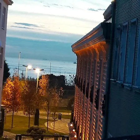 Golden Life Hotel apartamentowy *